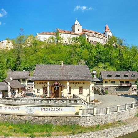 Resort U Jelena Křivoklát Esterno foto