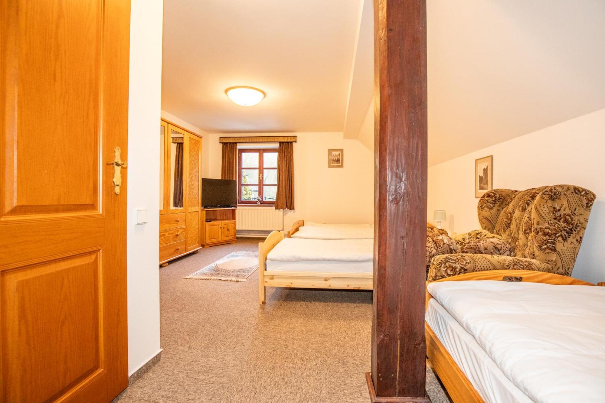 Resort U Jelena Křivoklát Camera foto