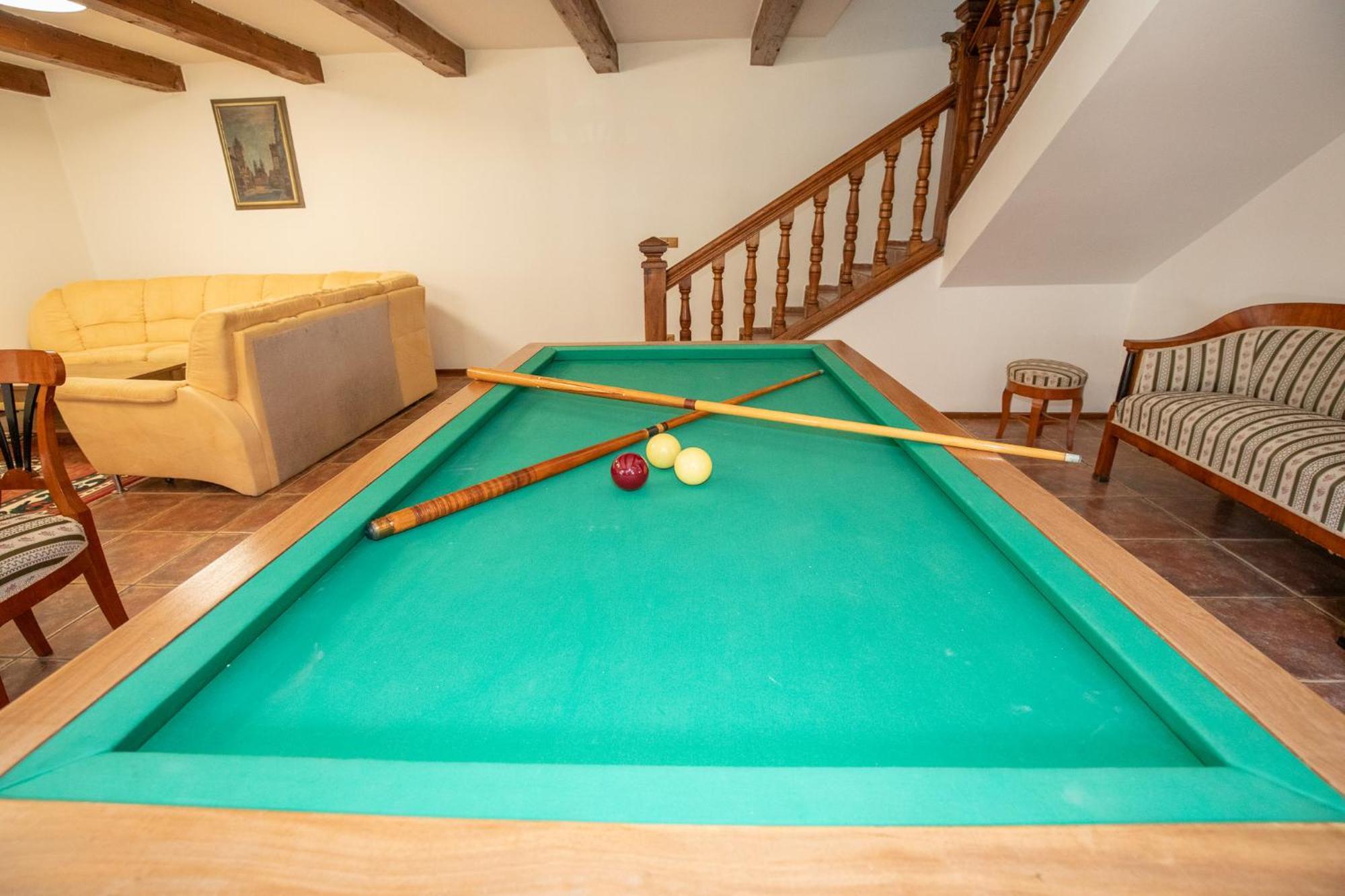 Resort U Jelena Křivoklát Esterno foto
